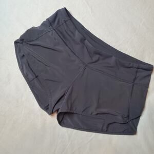 Lululemon Women's Size 6 Speed Short 4-Way Stretch 2.5" Black W7578S